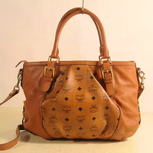 •~• SOLD•~• AUTHENTIC MCM Visetos Cross Shoulder Bag •~• SOLD •~• - Picture 2 of 9